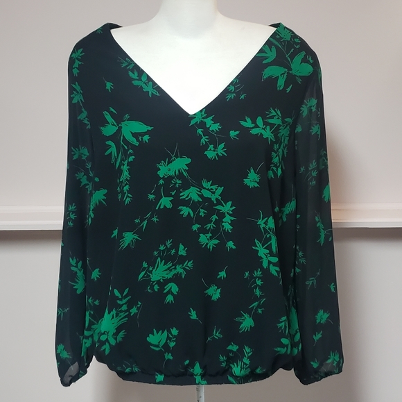Torrid floral print shirt, plus size 0, green and black - Picture 7 of 8